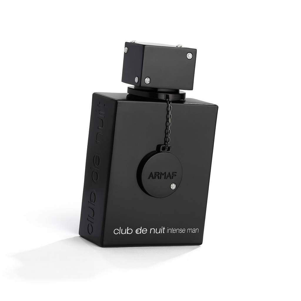 Armaf Club de Nuit Intense Flakon auf weißem Hintergurnd.