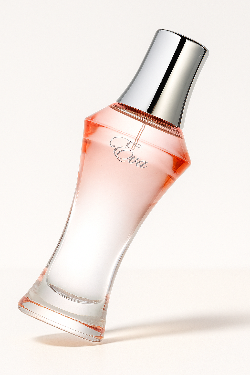 Eva Longoria Flakon, leicht gekippt auf weißem Hintergrund.